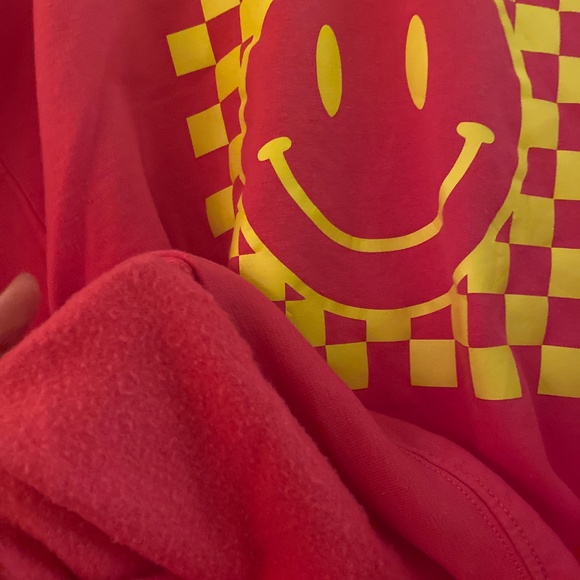 Pink Crewneck 😃 - Picture 2 of 2